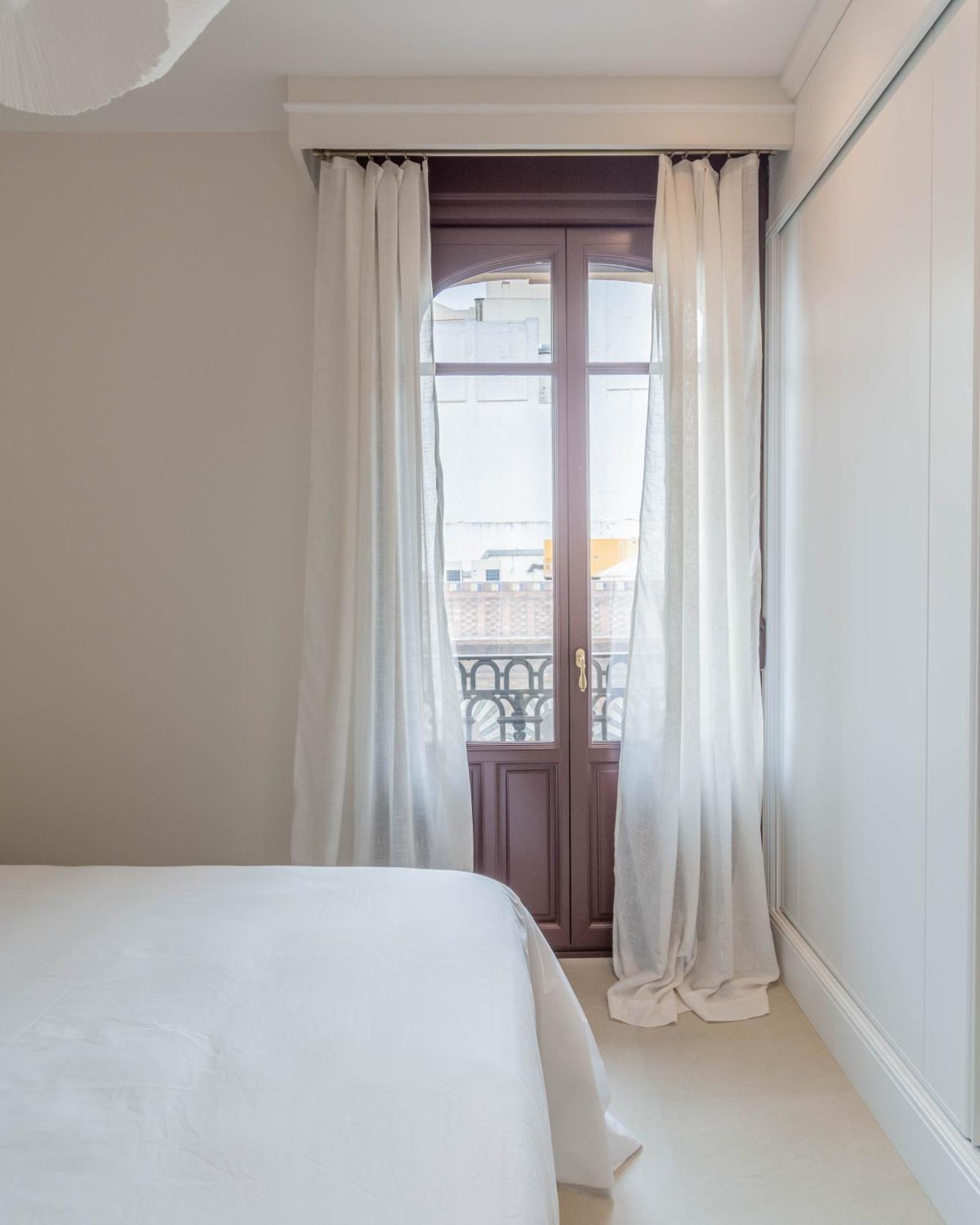 Betis Suites-La Campana Sevilla Buitenkant foto